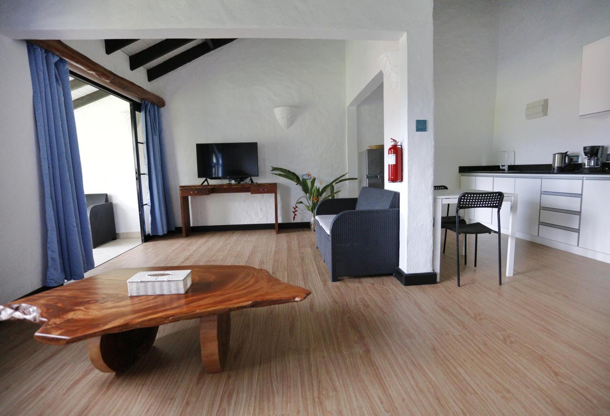 Appartement The Salty Palms à Beau Vallon  Extérieur photo